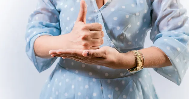 Non-Verbale Communicatie bij Vertaling: Meer dan Woorden Alleen