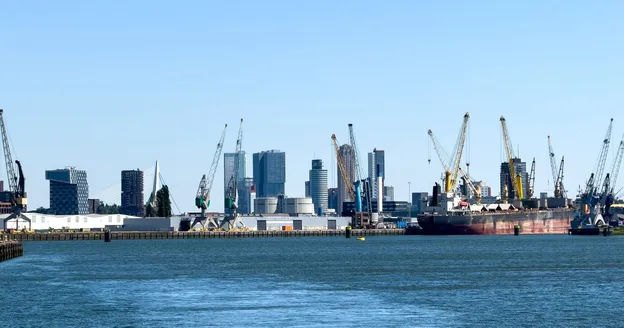 Rotterdam Vertaalbureau: Internationale Haven & Zakelijke Vertalingen